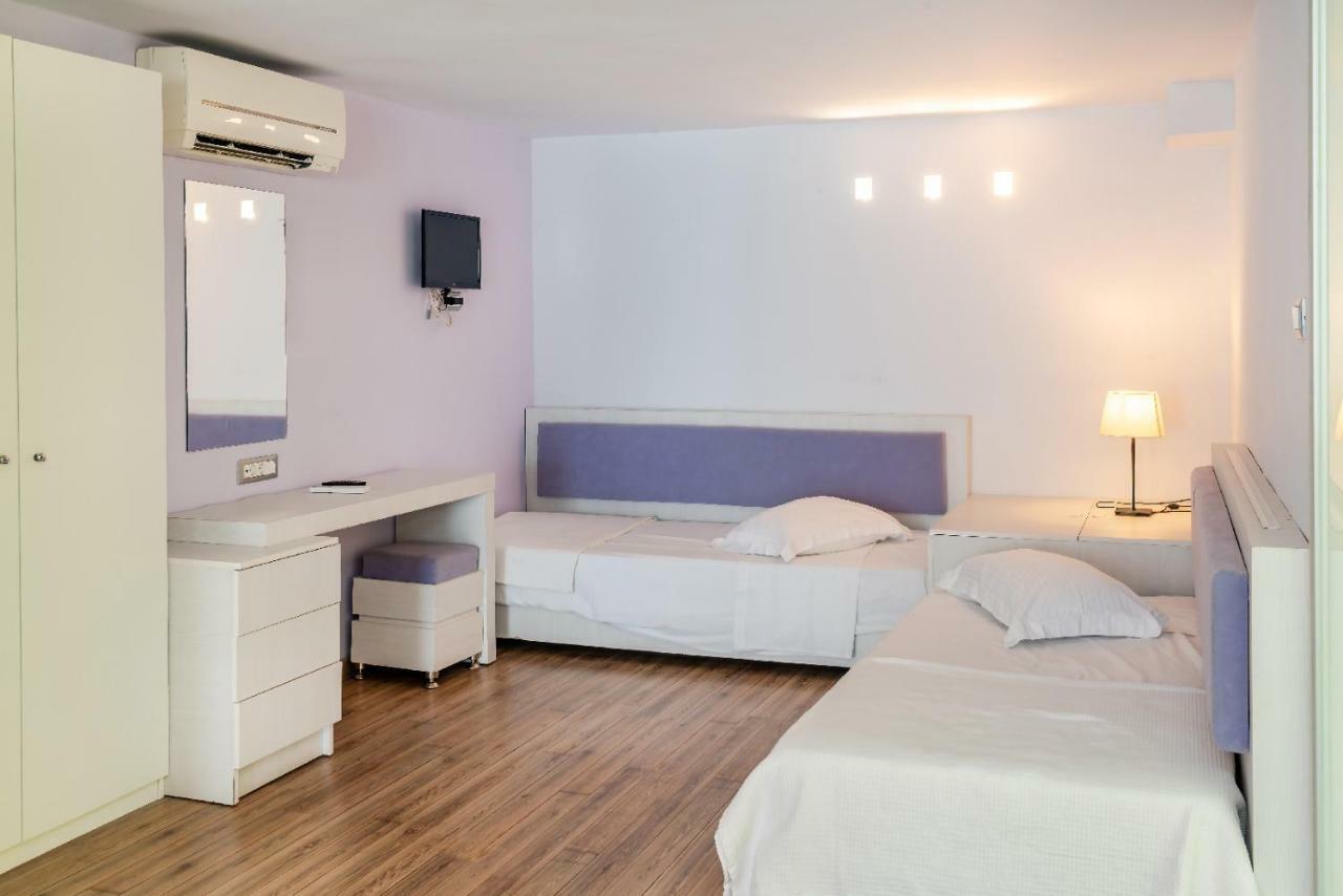 Triton Boutique Hotel コス・タウン エクステリア 写真