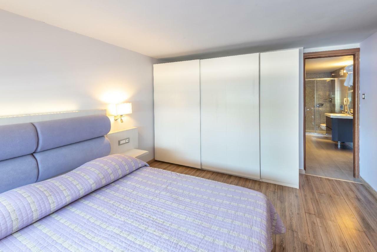 Triton Boutique Hotel コス・タウン エクステリア 写真