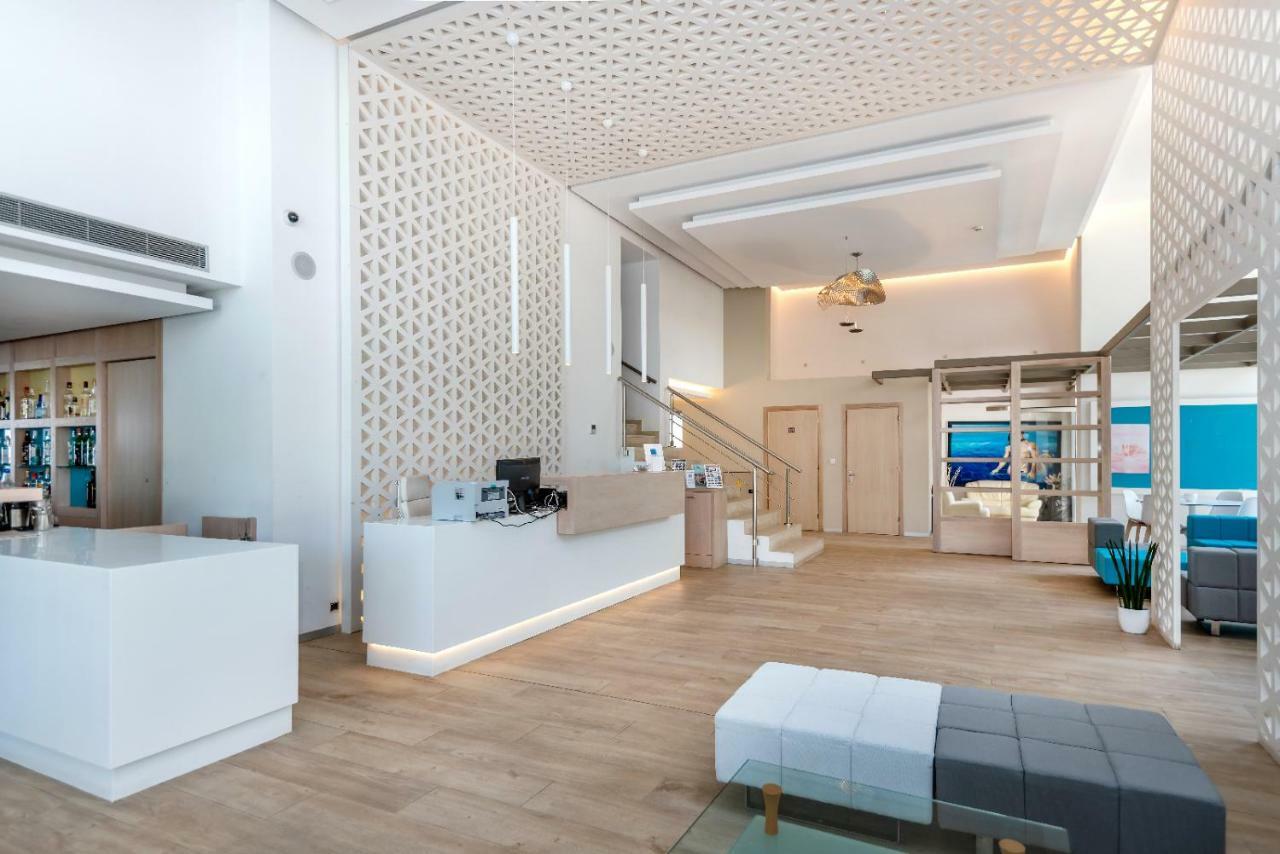 Triton Boutique Hotel コス・タウン エクステリア 写真